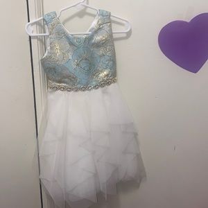Brand new beautifully elegant special occasion dress 👗